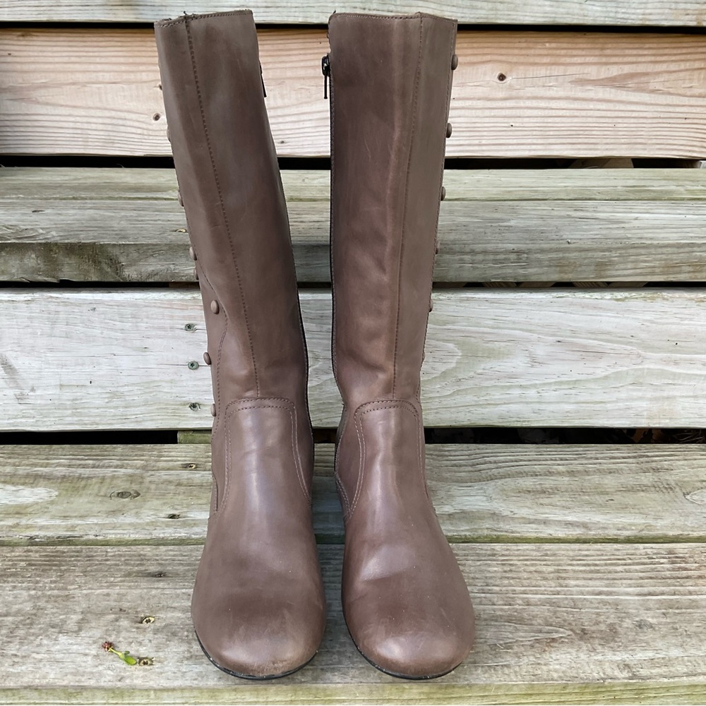Born Martika Leather Riding Boots Button Detail Cosmic Brown Women's Size 9.5 - Picture 2 of 16